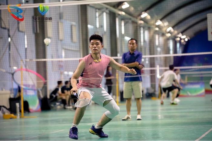 徐晨指导助阵 中关园社区队夺冠