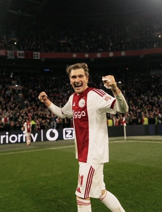 曼联瞄准阿贾克斯天才前锋古茨 14球11助攻成夏窗