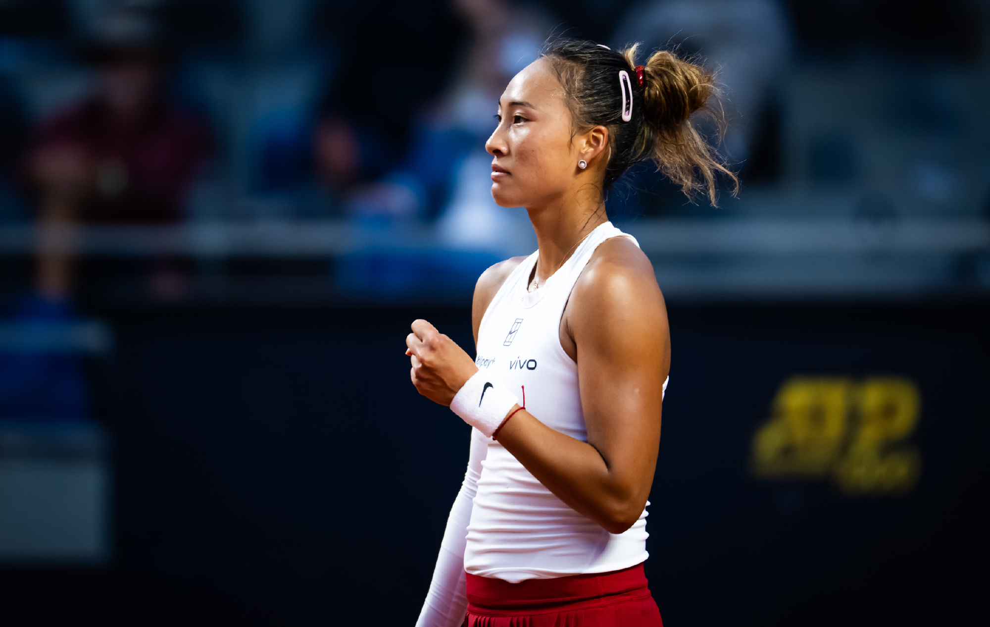 郑钦文首胜世界第一萨巴伦卡，生涯第三次闯入